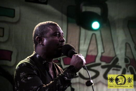 Bitty McLean (UK) with Sly and Robbies Taxigang - Reggae Jam Festival, Bersenbrueck 05. August 2018 (2).JPG